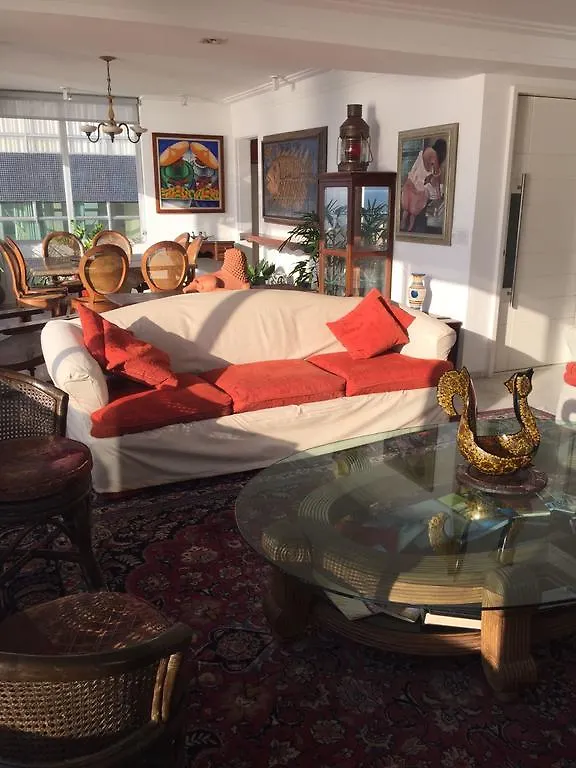 Extraordinary Seafront Apartment 헤시피